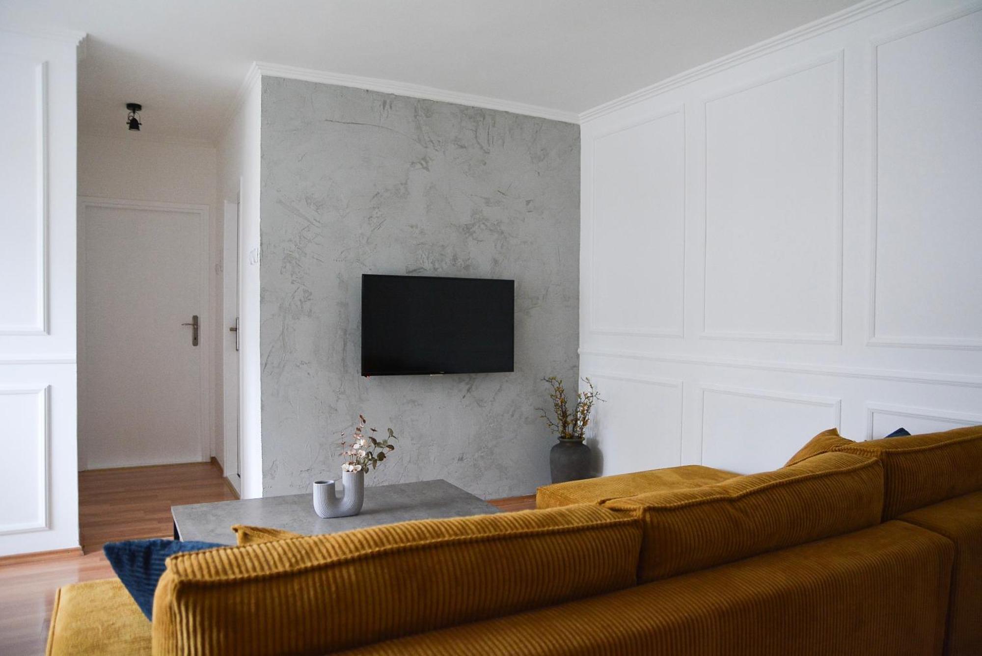 Crown Apartment 4 Суботиця Екстер'єр фото